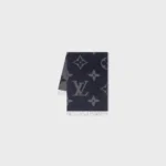 Monogram Giant