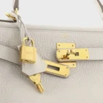 Kelly - Image 7